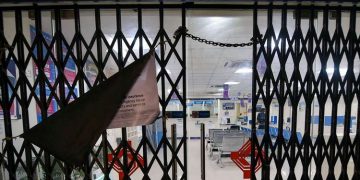 85-കാരൻ ബാങ്ക് ലോക്കർ മുറിയിൽ കുടുങ്ങി ; പോലീസ് അന്വേഷണം, 18 മണിക്കൂറിനു ശേഷം മോചനം