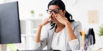 എന്താണ്  ‘ കംപ്യൂട്ടർ വിഷൻ സിൻഡ്രോം ’ ? ; ചികിൽസ തേടേണ്ടതെപ്പോൾ?