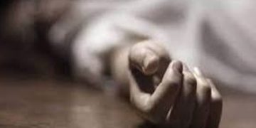 കോഴിക്കോട് ഒരേ കയറിൽ യുവാവും പത്താംക്ലാസുകാരിയും തൂങ്ങി മരിച്ച നിലയിൽ