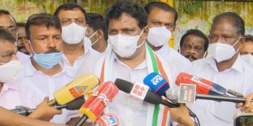 കാക്കിയെന്നും ഉണ്ടാകില്ല ;  ഇങ്ങനെയാണെങ്കിൽ മാന്യമായി പോകില്ല – കൊടിക്കുന്നിൽ