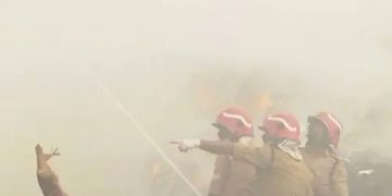 കൊച്ചി ബ്രഹ്മപുരം മാലിന്യ പ്ലാന്റിൽ തീപിടുത്തം ; തീ നിയന്ത്രണവിധേയം