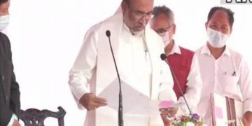 മണിപ്പൂർ മുഖ്യമന്ത്രിയായി എൻ ബിരേൻ സിങ് അധികാരമേറ്റു
