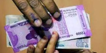 കൈക്കൂലി വാങ്ങുന്നതിനിടെ പഞ്ചായത്ത് ജീവനക്കാരന്‍ അറസ്റ്റിൽ