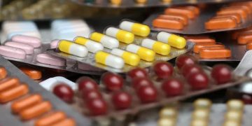 പാരസെറ്റമോള്‍ ഉള്‍പ്പെടെ 800 മരുന്നുകള്‍ക്ക് വില കൂടും ; പുതുക്കിയ വില ഏപ്രില്‍ മുതല്‍