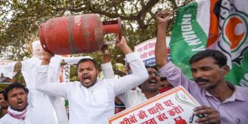 ഇന്ധനവില: കേന്ദ്രത്തിന്റെ കാത് തുറപ്പിക്കാന്‍ ഡ്രംസ് കൊട്ടി പ്രതിഷേധിക്കാനൊരുങ്ങി കോണ്‍ഗ്രസ്