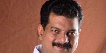 കാട്ടാനശല്ല്യം രൂക്ഷം  ഉദ്യോഗസ്ഥർ എസി റൂമിൽ  ഇരുന്ന് ഉറങ്ങുന്നു – വനംവകുപ്പിനെതിരെ പി വി അന്‍വര്‍