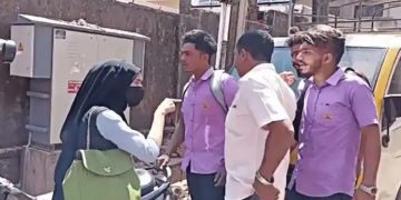ഹിജാബ് ധരിച്ചെത്തിയ പെണ്‍കുട്ടികളെ വിലക്കി, സംഘര്‍ഷം ; മംഗളൂരുവില്‍ കോളേജ് അടച്ചു