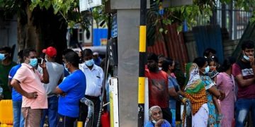 ശ്രീലങ്കയില്‍ സ്ഥിതി രൂക്ഷം ; വിലക്കയറ്റത്തില്‍ വലഞ്ഞ് രാജ്യം