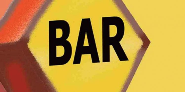 മകനെ ‘മറന്ന് ’ബാറിൽ കയറി അസം സ്വദേശി ; വഴി തെറ്റി അലഞ്ഞ് കുട്ടി