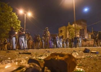 ഹനുമാന്‍ ജയന്തി ഘോഷയാത്രക്കിടെയുണ്ടായ സംഘര്‍ഷം ; അറസ്റ്റിലായവരുടെ എണ്ണം 14ആയി