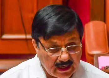 യുവാവി‍നെ കൊന്നത് ഉർദു സംസാരിക്കാത്തതിനാലെന്ന് ആഭ്യന്തര മന്ത്രി ; നിഷേധിച്ച് പൊലീസ്