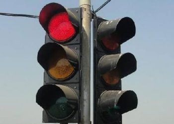 ട്രാഫിക്ക് സിഗ്നൽ ബാറ്ററി വീണ്ടും മോഷണം പോയി ; ഇത്തവണ നഗര ഹൃദയത്തിൽ