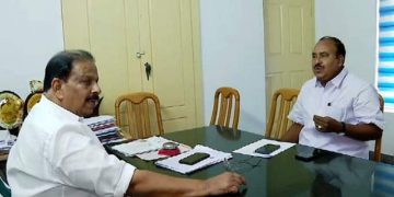 ഐഎന്‍ടിയുസി വിവാദം ; സമവായത്തിനിടയിലും സതീശനെ വിടാതെ ചന്ദ്രശേഖരന്‍ ; വീണ്ടും ചര്‍ച്ച