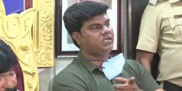 ആര്യൻ ഖാൻ ഉൾപ്പെട്ട ലഹരിമരുന്ന് കേസ് : കൂറുമാറിയ സാക്ഷി മരിച്ചു