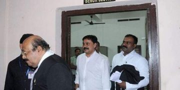 ശബ്‌ദരേഖ പുറത്തുവിട്ട സംഭവം ; പോലീസിനെതിരെ പരാതിയുമായി ദിലീപിന്റെ അഭിഭാഷകർ