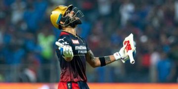 എഴുതിത്തള്ളാറായില്ല ; മോശം പ്രകടനത്തിനിടയിലും വിരാട് കോലിയെ പിന്തുണച്ച് സഞ്ജയ് ബംഗാര്‍