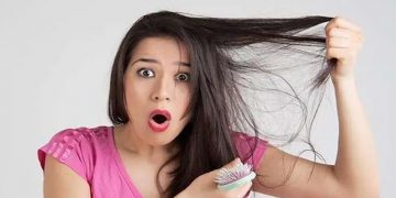 മുടികൊഴിച്ചിൽ അലട്ടുന്നുണ്ടോ? എങ്കിൽ ഈ അഞ്ച് ഭക്ഷണങ്ങൾ ഡയറ്റിൽ ഉൾപ്പെടുത്തൂ