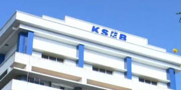 കെഎസ്ഇബിയില്‍ അച്ചടക്കനടപടി തുടരുന്നു ; ബി ഹരികുമാറിന് സസ്‌പെന്‍ഷന്‍