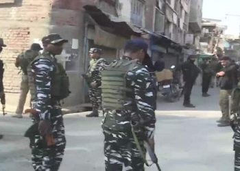 കുൽ​ഗാമിൽ ഭീകരാക്രമണം ; നാട്ടുകാരന് പരിക്ക്