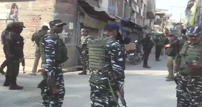 കുൽ​ഗാമിൽ ഭീകരാക്രമണം ; നാട്ടുകാരന് പരിക്ക്