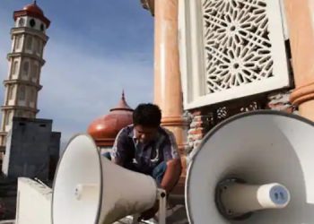 മുസ്ലിം പള്ളികളിൽ നിന്ന് ഉച്ചഭാഷിണികൾ നീക്കം ചെയ്യണം ; അമിത് ഷാക്ക് കത്തയച്ച് എംഎൻഎസ്