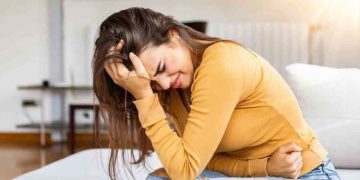 അണ്ഡാശയ അര്‍ബുദം: ലക്ഷണങ്ങള്‍ ഇവ  ; എടുക്കാം ഈ മുന്‍കരുതലുകള്‍