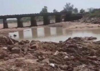 ബിഹാറിൽ വെറൈറ്റി മോഷണം :  60 അടി നീളമുള്ള പാലം മോഷ്ടിച്ചത് പട്ടാപ്പകൽ