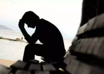 ”സ്ഥലംമാറ്റം വേണമെങ്കിൽ ഭാര്യയെ ഒരു രാത്രി തനിക്കൊപ്പം അയക്കണം”; ഉന്നത ഉദ്യോഗസ്ഥന്‍റെ ഭീഷണിയിൽ മനംനൊന്ത് യുവാവ് ആത്മഹത്യ ചെയ്തു