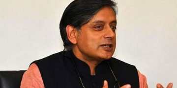 ‘മറ്റുള്ളവരെ തടഞ്ഞുള്ള പണിമുടക്ക് ശരിയല്ല ‘ ;  ഐഎൻടിയുസിയുമായി ബന്ധപ്പെട്ട തർക്കം അനാവശ്യമാണെന്നും ശശി തരൂർ