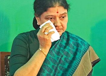 നൂറു ചോദ്യങ്ങളുമായി അന്വേഷണസംഘം, സഹകരിച്ച് ശശികല ; ചോദ്യംചെയ്യൽ രണ്ടാം ദിവസവും തുടരുന്നു