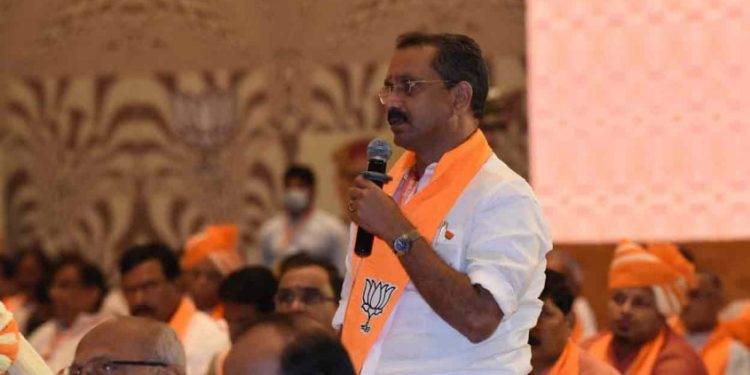 ‘മുഖ്യമന്ത്രി കേരളത്തെ താലിബാൻവത്കരിക്കുന്നു ; വർ​ഗീയ സംഘടനകളുമായി രഹസ്യ ചർച്ച’