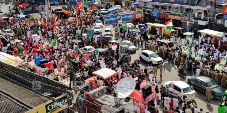 തൃക്കാക്കരയിൽ കലാശക്കൊട്ട്, ആവേശത്തിൽ മുന്നണികൾ; ഇനി നിശബ്ദ വോട്ടുതേടൽ