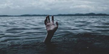 കൊച്ചിയില്‍ വിനോദയാത്രയ്‌ക്കെത്തിയ വിദ്യാര്‍ത്ഥി മുങ്ങിമരിച്ചു