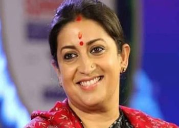 കേന്ദ്രമന്ത്രി സ്മൃതി ഇറാനി വയനാട്ടിലേക്ക് ;  ജില്ലയുടെ വികസനം അജണ്ട, ജനസമ്പർക്ക പരിപാടിയിലും പങ്കെടുക്കും