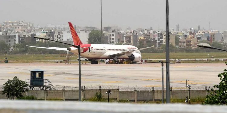 ഉപയോഗിക്കാൻ പറ്റാത്ത സീറ്റ് ബുക്കിങ്ങിന് നൽകരുത്; കർശന നടപടിയെന്ന് ഡിജിസിഎ