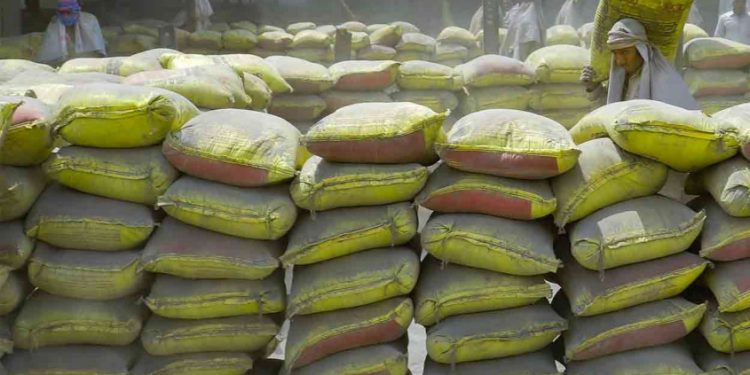 സിമന്റ്, വളം വില കുറയ്ക്കാൻ നടപടി