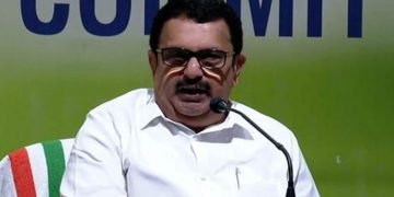 പി സി ജോർജ് കേസ് ; സർക്കാർ ഒളിച്ചുകളിക്കുന്നുവെന്ന് കെ മുരളീധരൻ