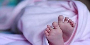 പ്രസവിച്ച് 15 മിനിറ്റിന് ശേഷം കുഞ്ഞിനെ ശ്വാസം മുട്ടിച്ച് കൊന്ന കേസില്‍ യുവതിക്ക് ശിക്ഷ വിധിച്ചു