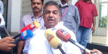 ഇന്ദ്രൻസ് തെറ്റിദ്ധരിച്ചതാകാം; കോണ്‍ഗ്രസുകാര്‍ ആരെങ്കിലും നന്നായി അഭിനയിച്ചാല്‍ പരിഗണിക്കാമെന്നും മന്ത്രി സജി ചെറിയാൻ