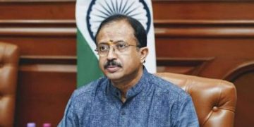 യുക്രൈൻ യുദ്ധം ഇന്ത്യ വിചാരിച്ചാൽ നിർത്താനാകില്ലല്ലോ? പാചകവാതക വില വർധന ; വിചിത്ര വിശദീകരണവുമായി മുരളീധരൻ