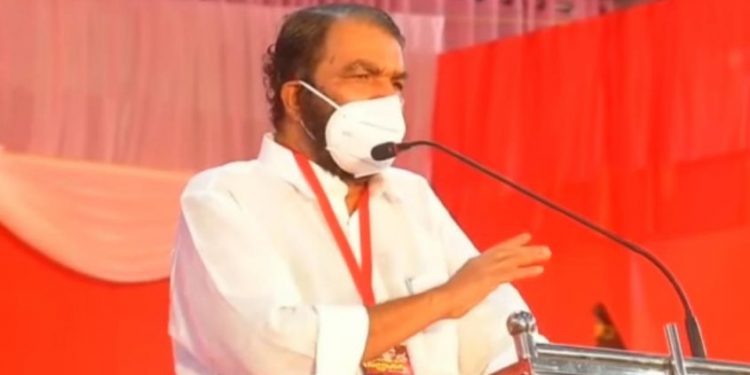 സംസ്ഥാനത്തെ മുഴുവൻ വിദ്യാഭ്യാസ ഓഫിസർമാരുടെയും യോഗം വിളിച്ച് മന്ത്രി ശിവൻകുട്ടി