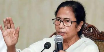 ഗവർണർക്ക് പകരം സർവ്വകലാശാല ചാൻസലറായി മുഖ്യമന്ത്രി ; നിർണായക നിയമഭേദഗതിക്കൊരുങ്ങി ബംഗാൾ സർക്കാർ