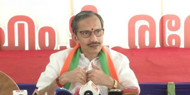 ‘ ഗോവധത്തെ അനുകൂലിച്ച നടിയെ പിന്തുണച്ചവർ പതിനഞ്ചുകാരിയെ അപമാനിച്ചതിൽ മിണ്ടുന്നില്ല ’