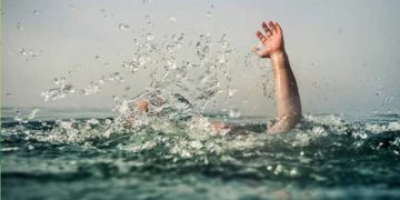 തോട്ടപ്പള്ളി പൊഴിയിൽ കുളിക്കാനിറങ്ങിയ മെഡിക്കൽ വിദ്യാർഥിയെ കാണാതായി