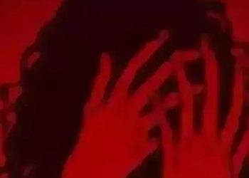 ഭാര്യയെ സെക്സ് റാക്കറ്റിൽപെടുത്തിയെന്ന ആരോപണവുമായി യുവാവ്