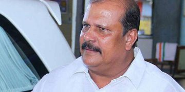 ‘പി.സി.ജോർജ് ഒളിവിൽ, ഫോൺ സ്വിച്ച് ഓഫ് ;  ഉച്ചയ്ക്ക് വീട്ടിൽനിന്നു പോകുന്നതിന്റെ ദൃശ്യങ്ങൾ ലഭിച്ചു’