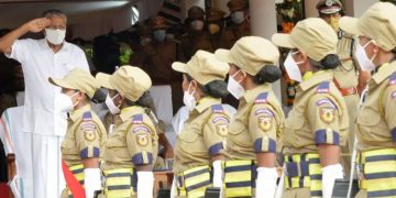 446 പേരുടെ വനിതാ പോലിസ് ബറ്റാലിയന്‍ പുറത്തിറങ്ങി; സേനകളില്‍ വനിതാ പ്രാതിനിധ്യം വര്‍ധിപ്പിക്കും -മുഖ്യമന്ത്രി