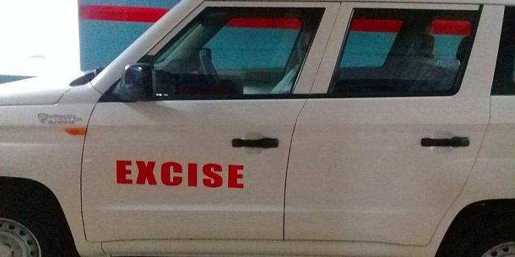 ‘വില കുറഞ്ഞ മദ്യം നൽകുന്നില്ല’; ബവ്കോ ഔട്ട്ലറ്റുകളിൽ എക്സൈസ് പരിശോധന