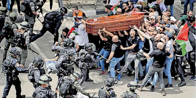 വിലാപയാത്രയ്ക്കിടെ ഇസ്രയേൽ അതിക്രമം; വ്യാപക പ്രതിഷേധം