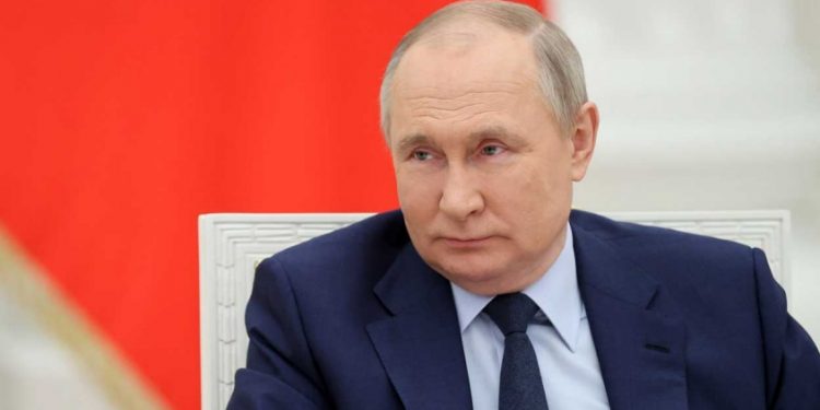 പുട്ടിൻ കാൻസർ ശസ്ത്രക്രിയയ്ക്ക് വിധേയനാകും? പിൻഗാമിയെ കണ്ടെത്തിയെന്ന് റിപ്പോർട്ട്